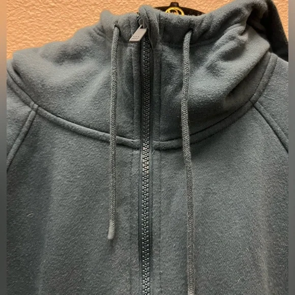 ALL IN MOTION  NEW NO TAGS   Teal Full-Zip Hoodie - Picture 3 of 7